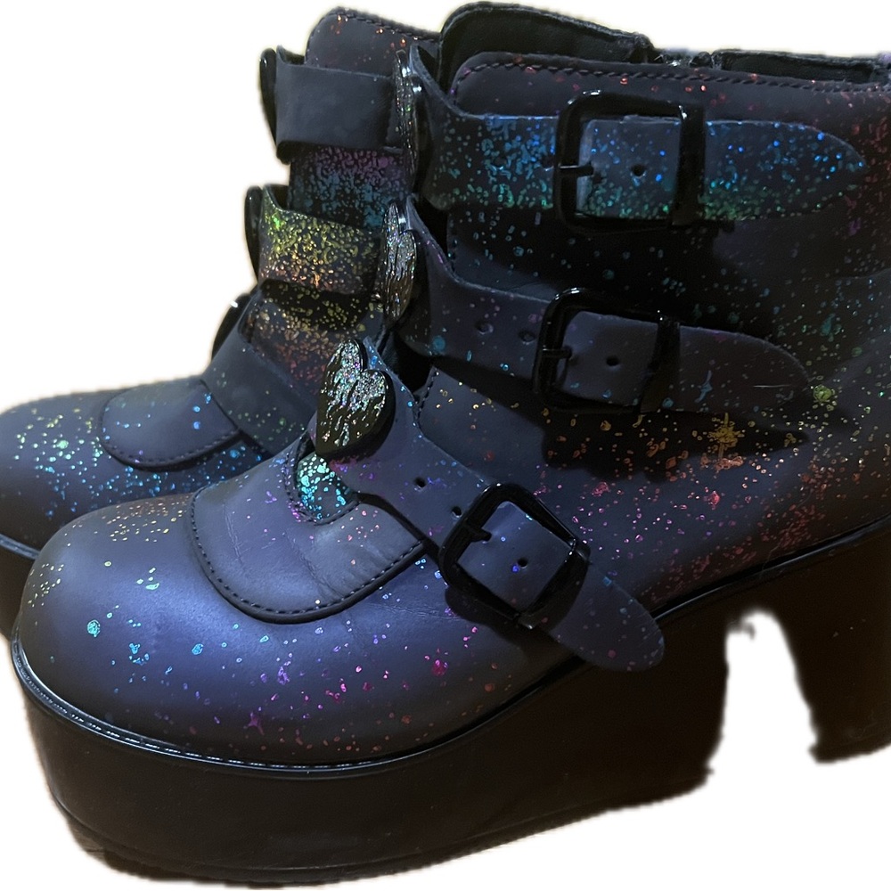 Raver / Party iridescent Luckystep boots with cute heart buttons.